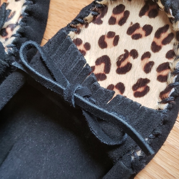 Minnetonka Moccasins - Picture 9 of 10